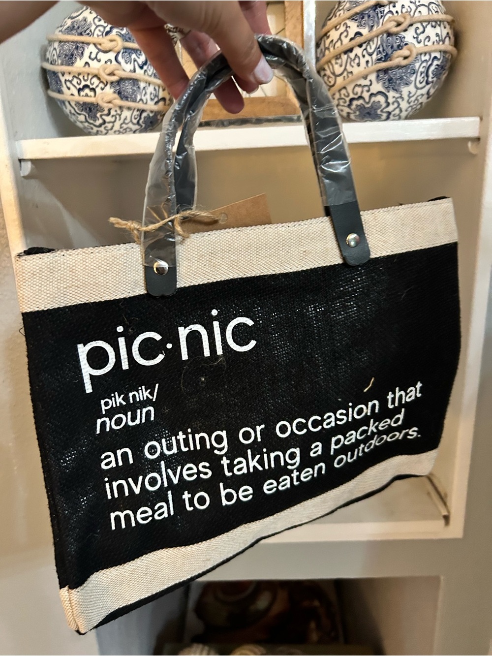 Mini Pic·Nic Black and Cream Tote Tag